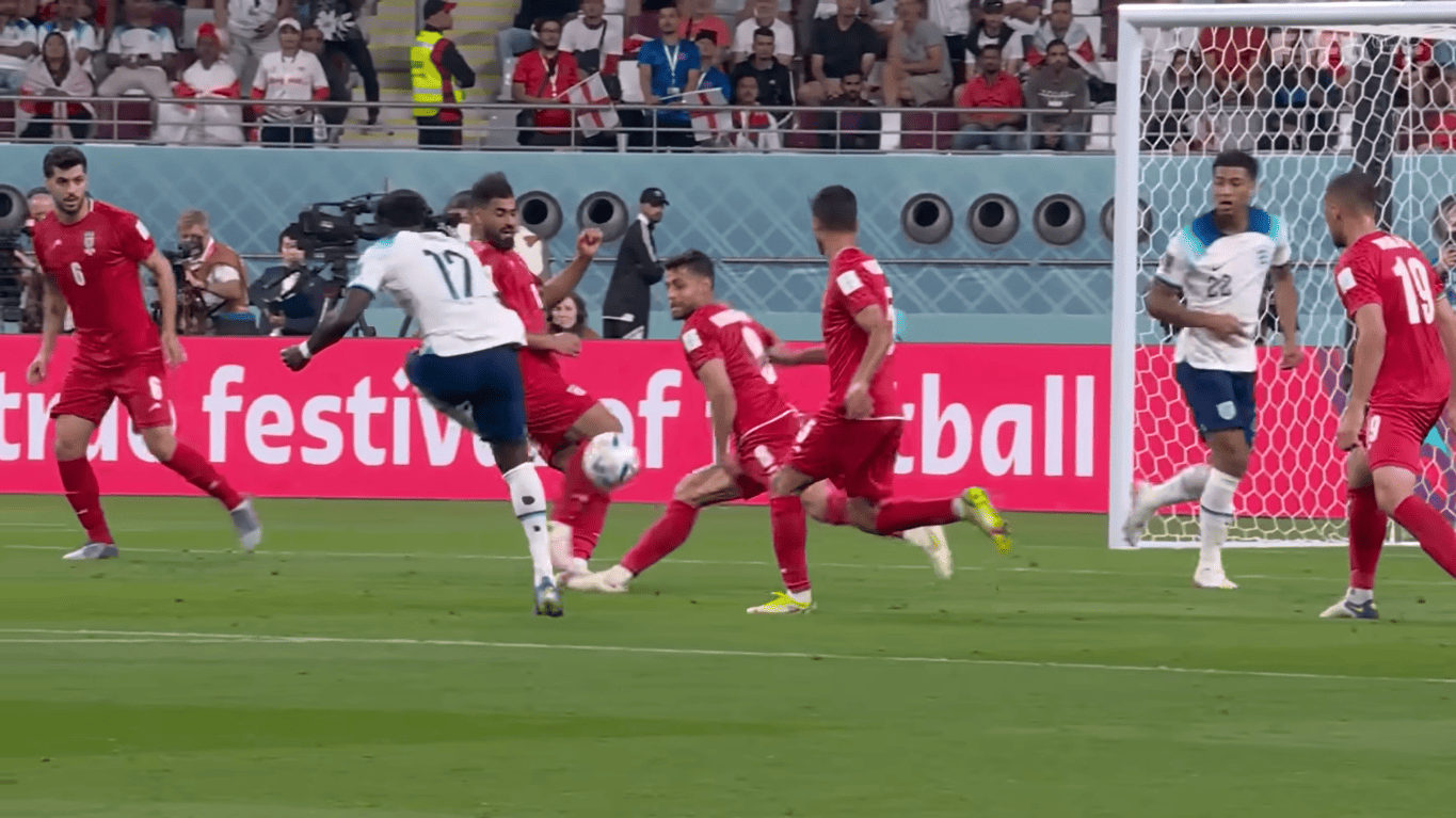 Porque os jogadores rasgam o meião